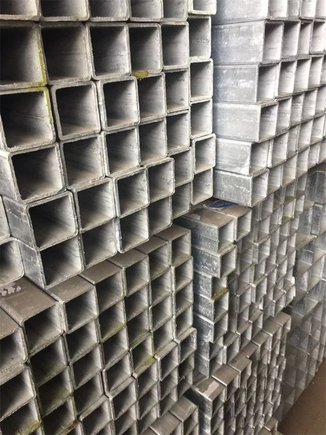 低合金 Q355B 赤壁赤壁赤壁镀锌无缝方管 工程专用无缝赤壁赤壁赤壁镀锌方管